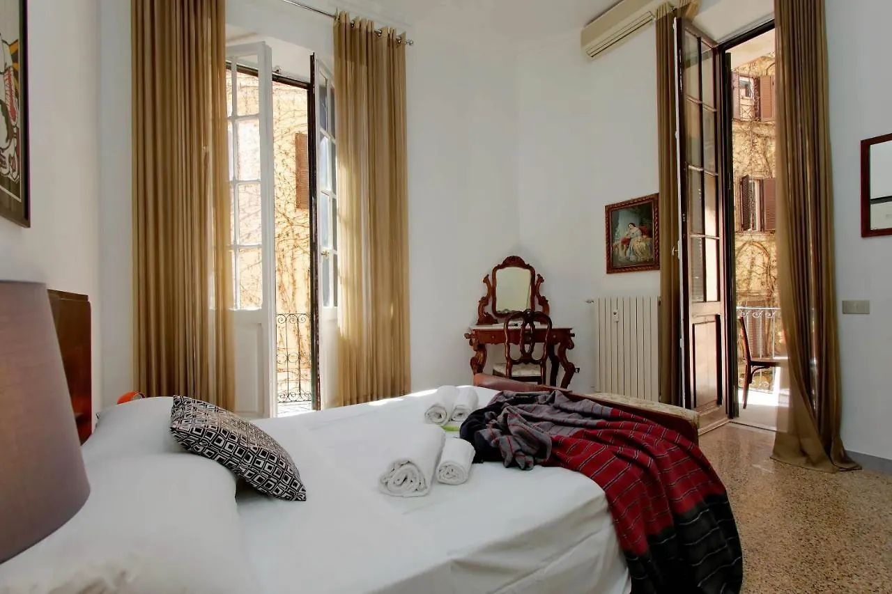 4Bnb - Tiberina Spacious Apartment 로마
