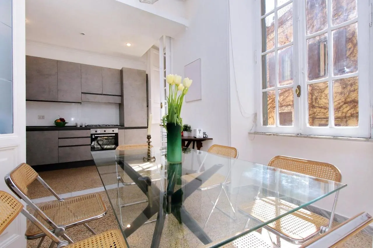 4Bnb - Tiberina Spacious Apartment 로마 0*,  이탈리아
