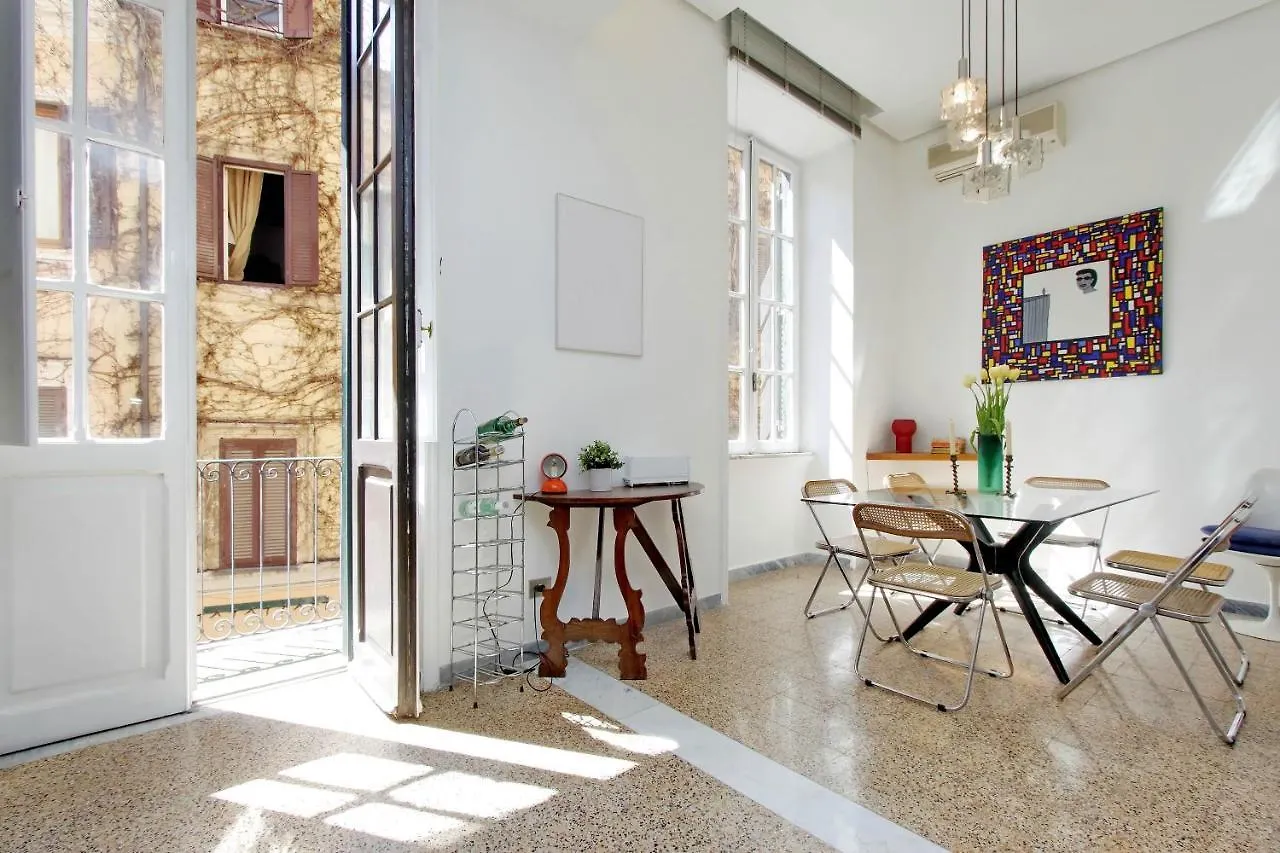 4Bnb - Tiberina Spacious Apartment 로마